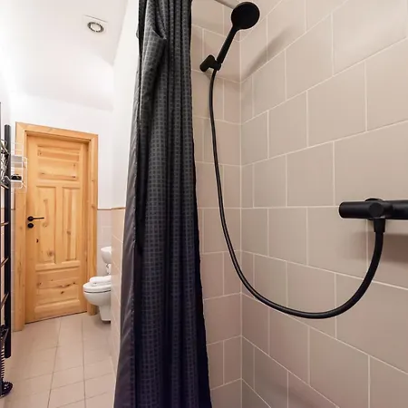 Praga Strzelecka Cosy Βαρσοβία